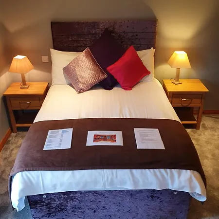 Priory Guest *