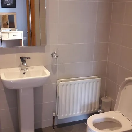 Priory Guest *
